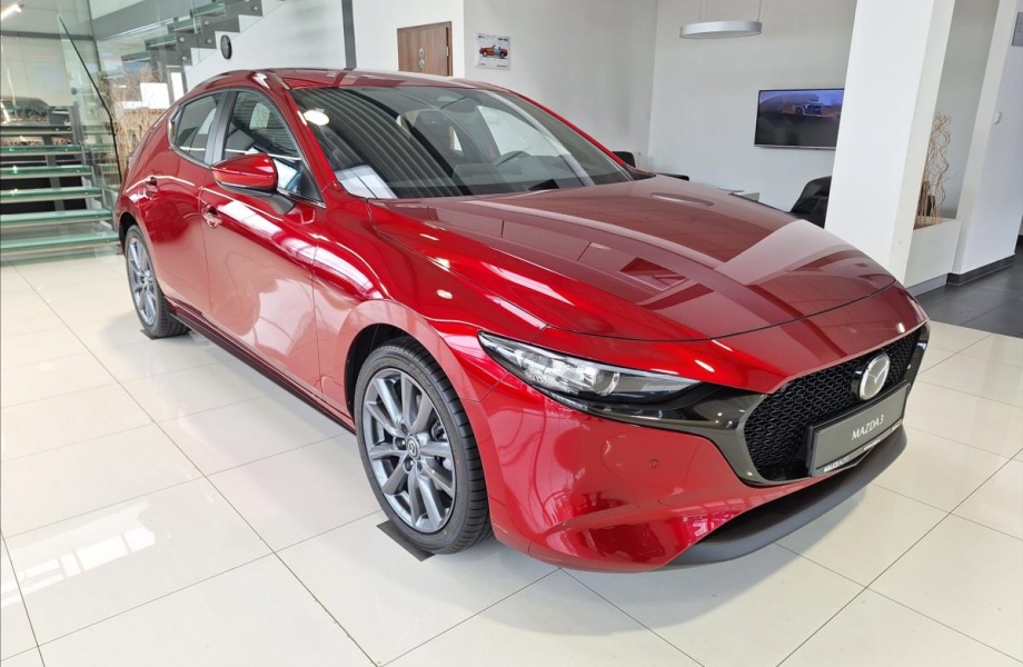 Mazda 3 2.5 G 140ps 6MT FWD Centre-Line