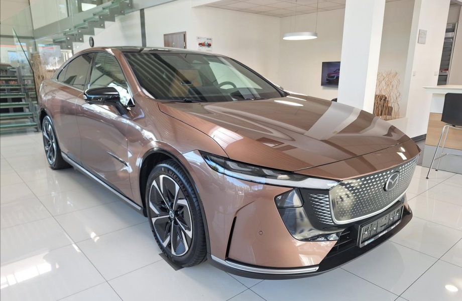 Mazda 6e EV 258ps 1AT RWD Takumi Plus