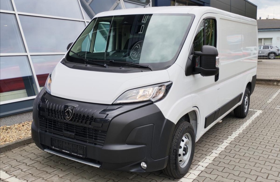 Peugeot Boxer 1,5 Furgon 3000 L2H1 BlueHDi 120k S&S MAN