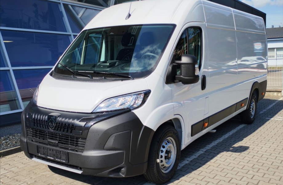 Peugeot Boxer 2,2 Furgon 4350 L4H2 BlueHDi 180 MAN6